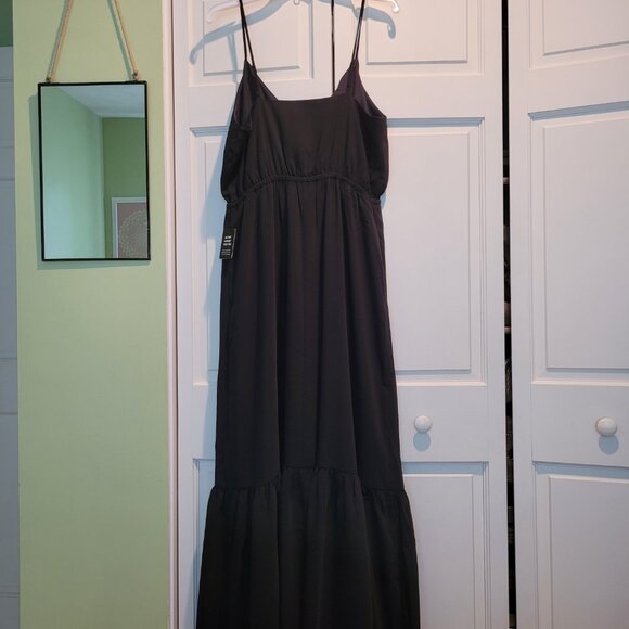 NWT Express black maxi, size L - FREE SHIPPING - Picture 4 of 5